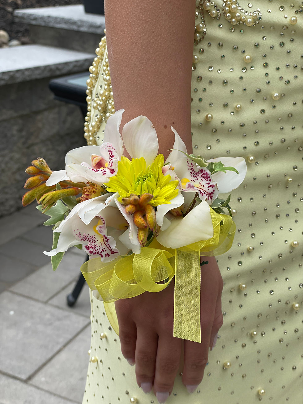 Thumbnail: Corsage