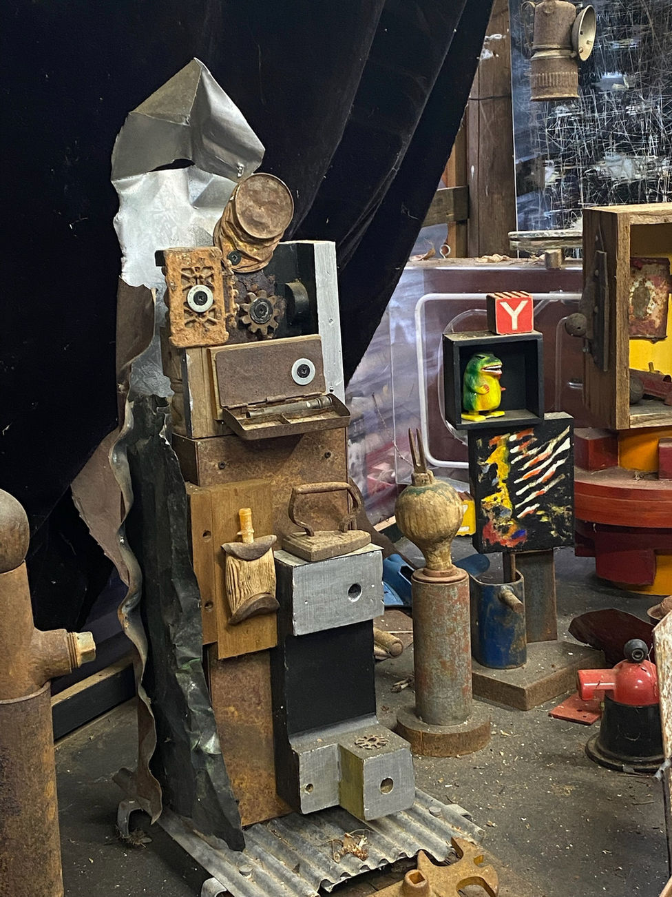 JimSpillman sculpture in studio