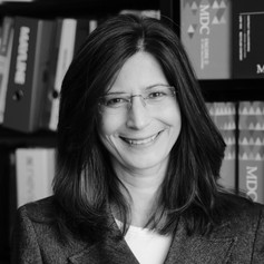 Kowalzcyk Louise sq_bw.jpg