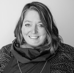 Brogan Caroline sq_bw.jpg