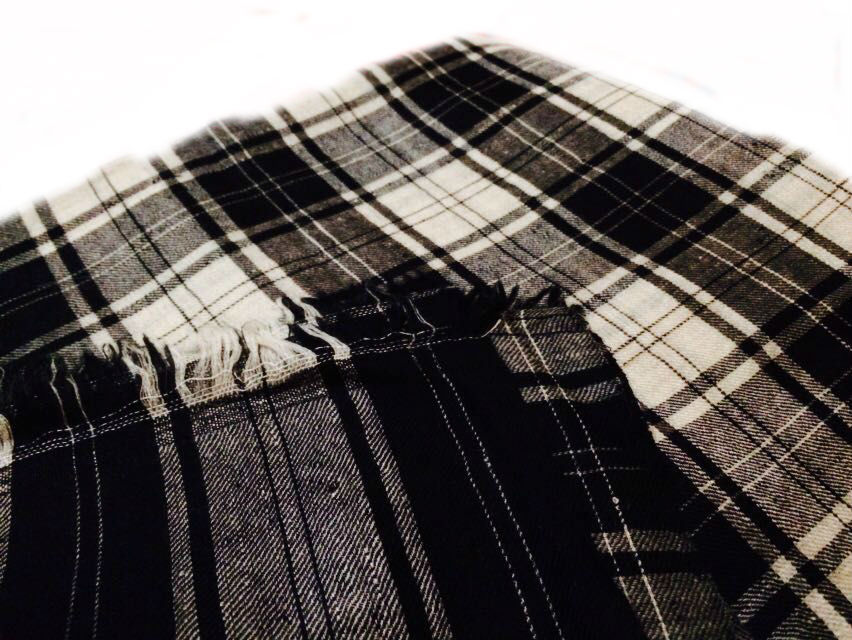 Thumbnail: Pashmina Black & White check style