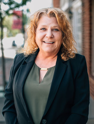 Photo of Sandy Thomas
