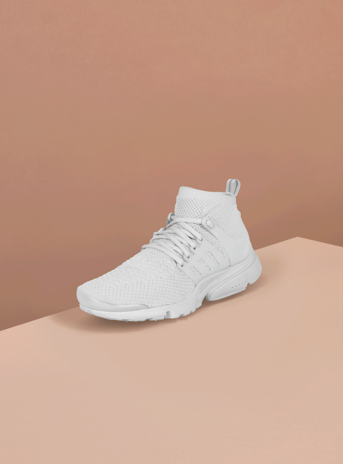 NIKE III