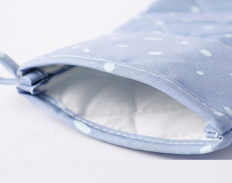 Thumbnail: Cute Silicone Oven Mitts (1 Pair)