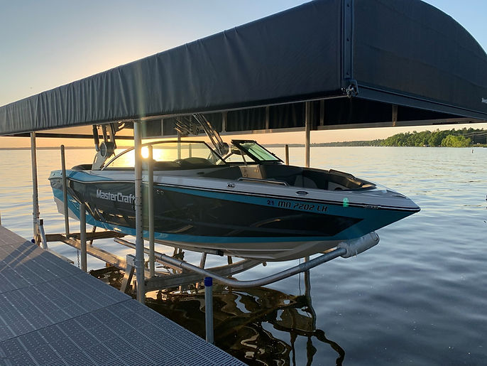 Shorestation Boat lifts.jpg
