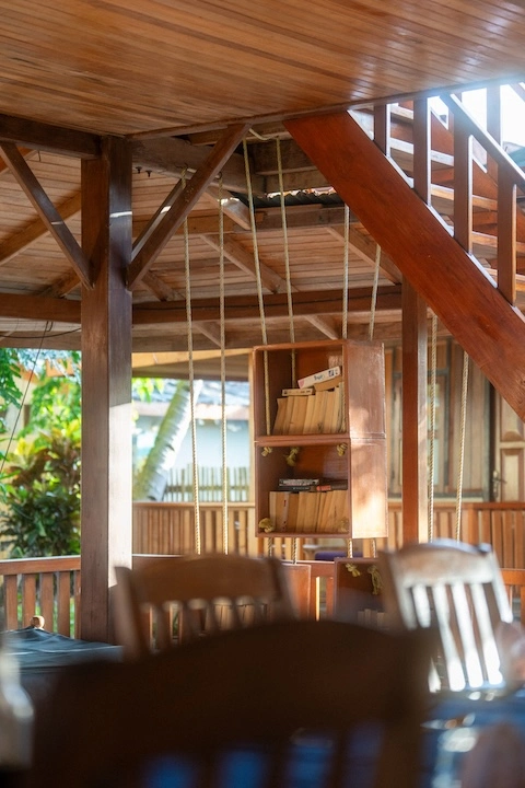 Kuda Laut resort library