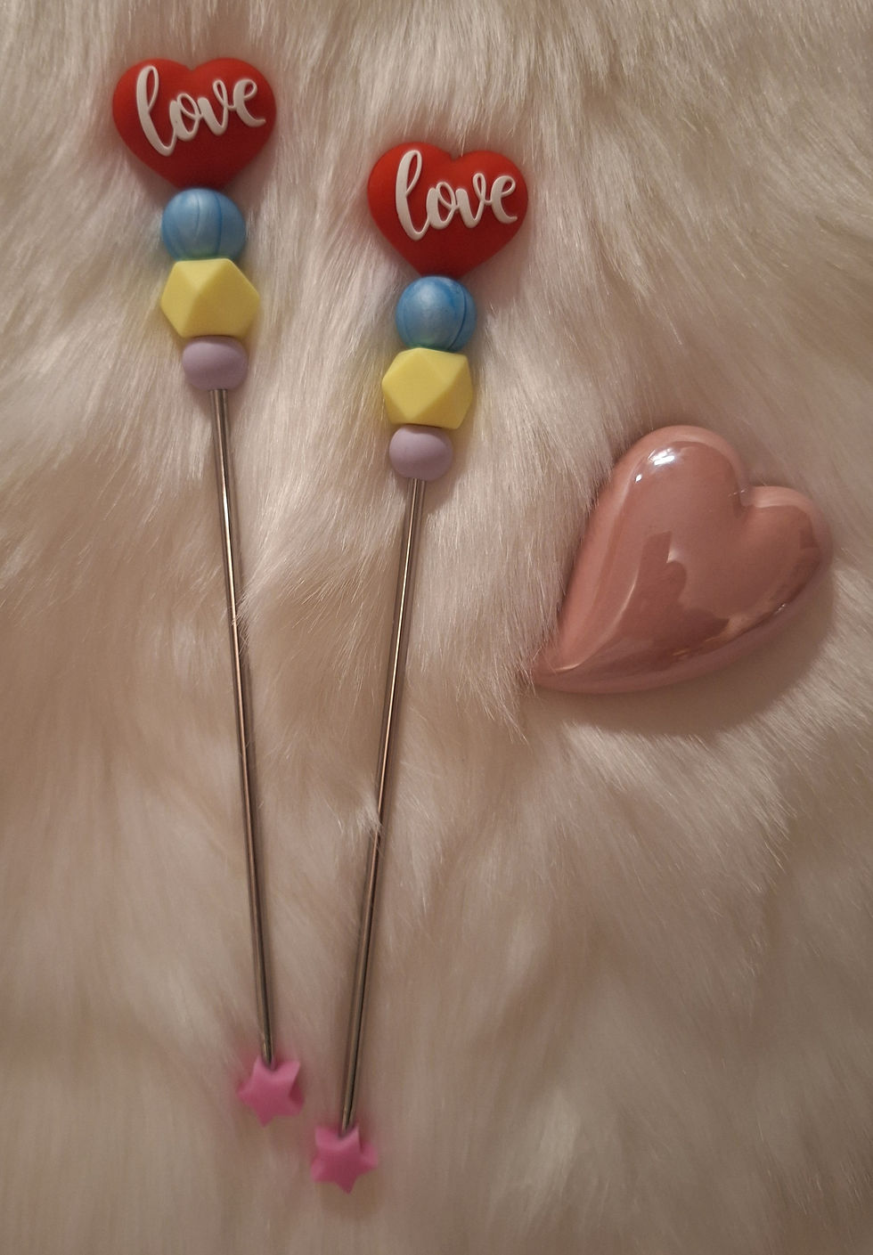 Zweifarbige Amigurumi Sticks Herz