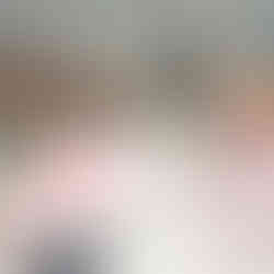 Uczniowie w trakcie pracy nad projektem