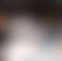 Uczniowie w trakcie pracy nad projektem