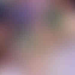 Dzieci korzystające z atrakcji Strefy Odkrywania Wyobraźni i Aktywności w Żorach.