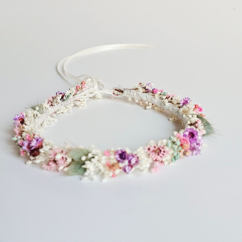 Miniaturbild: Handgefertigter Blumenkranz aus Trockenblumen in Mint & Rosa. Filigraner Haarschmuck für Hochzeit & Kommunion. Langlebig & Ei