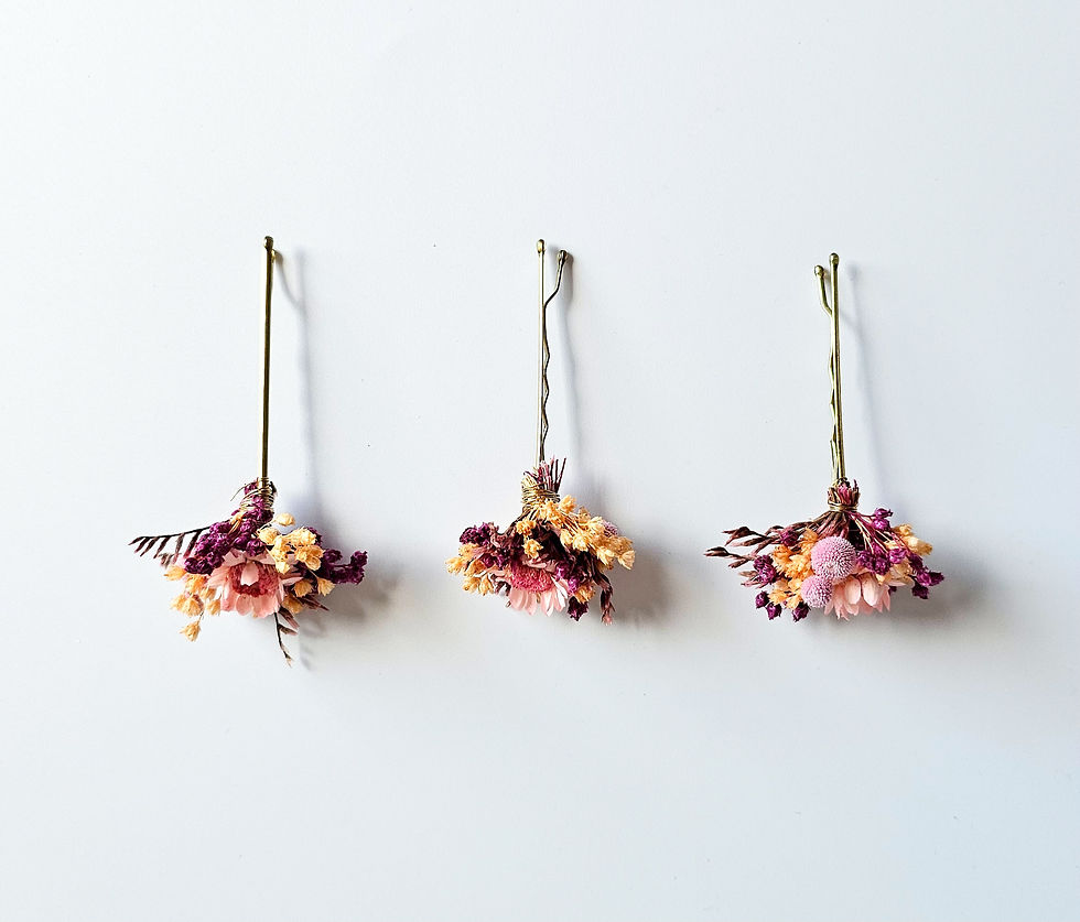 Miniaturbild: Haarnadel mit Blumen für Brautfrisur, Blumenschmuck Haar, Brautfrisur Blume, Blume im Haar, Kopfschmuck Kommunion