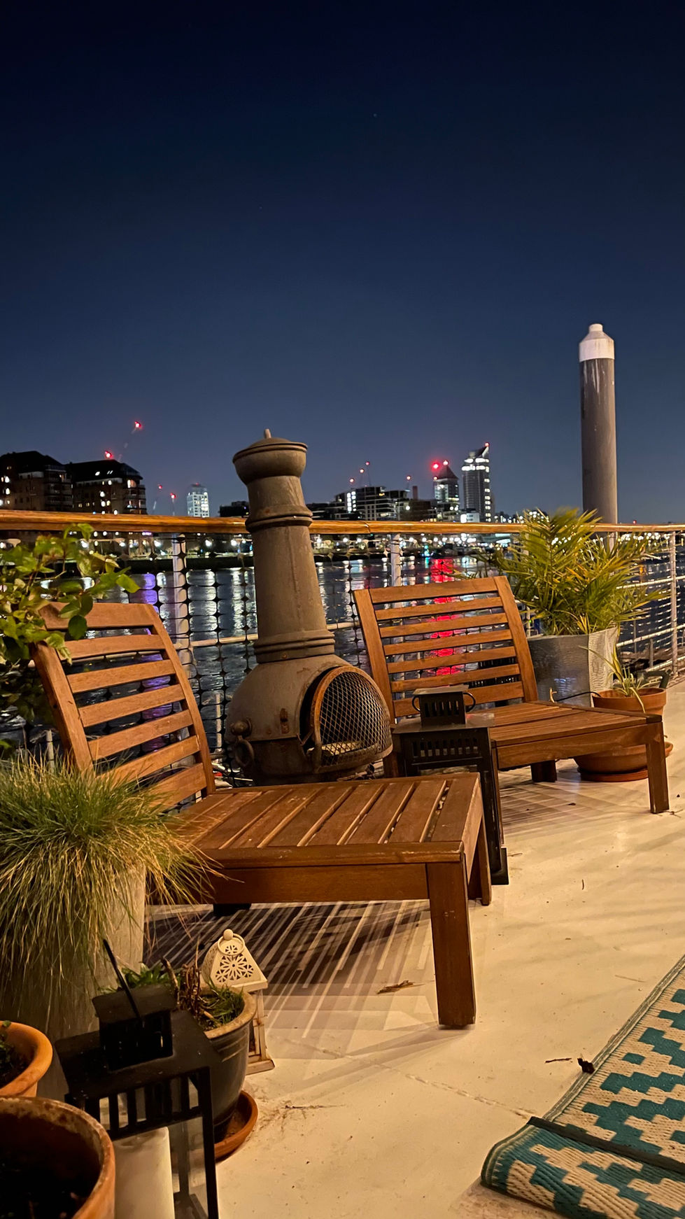 Evenings on Deck are wonderful. We have blankets if it gets chilly. london hotel