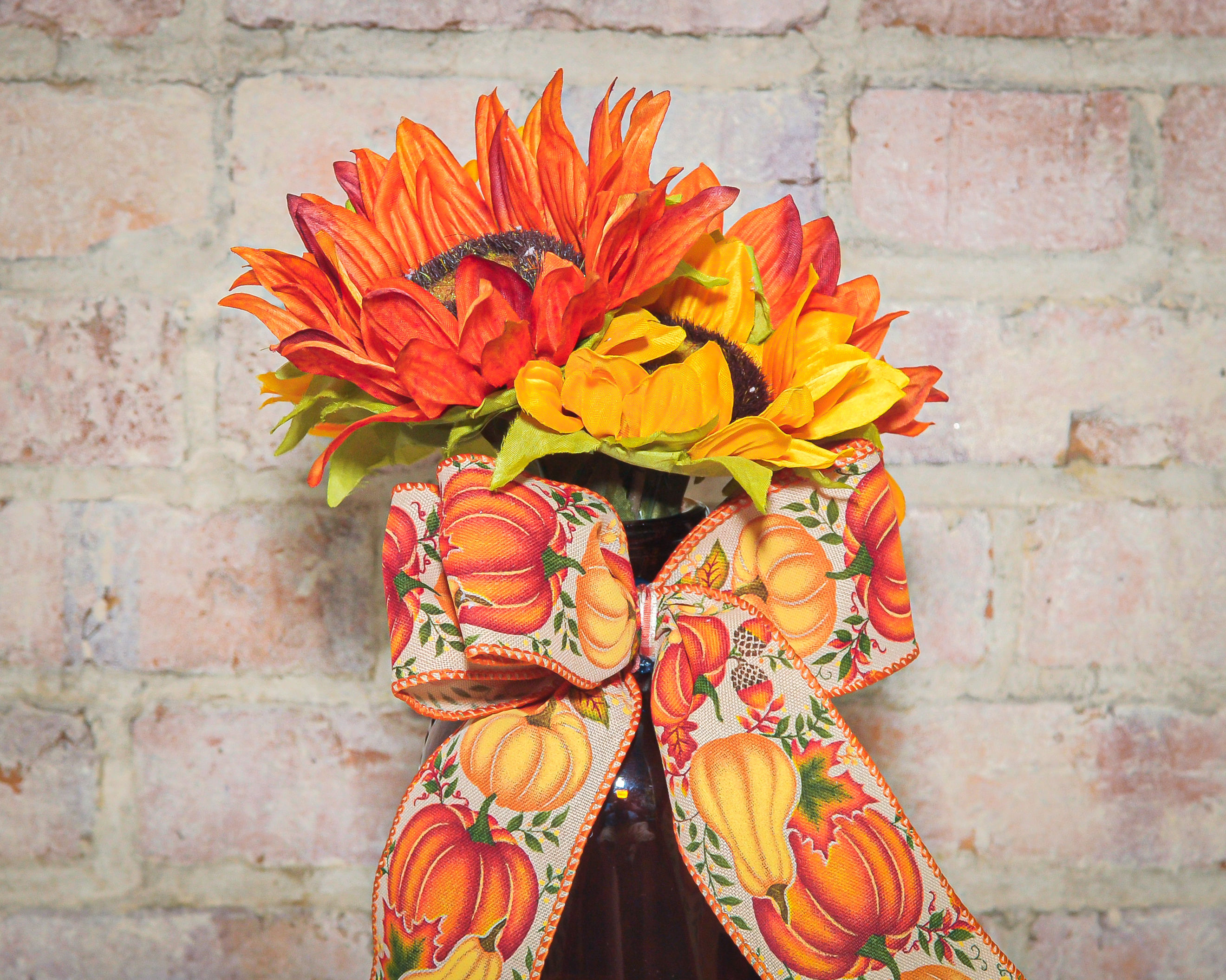 Brown vase with bow and sunflowers (heavy)