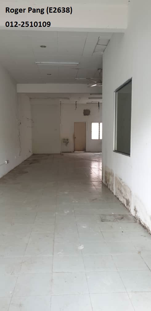 Thumbnail: Bandar Tasik Kesuma Shop Lot @ Beranang For Sale