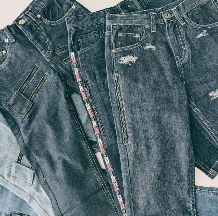 Pants with open sides to facilitate the injection of insulin needles.