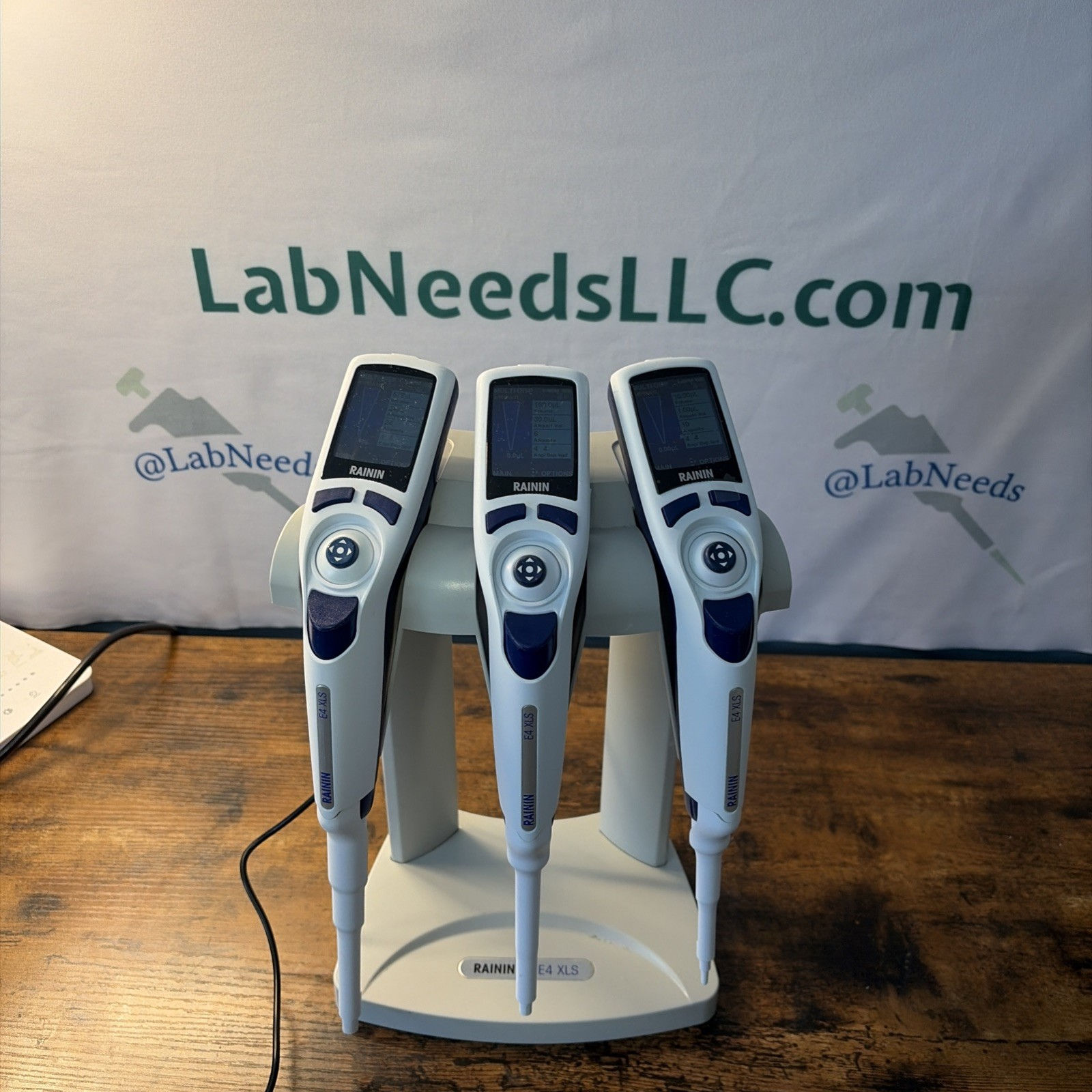 Rainin E4 XLS+ 10uL, 200uL, 1,000uL  Electronic Pipettes Charge Stand Calibrated