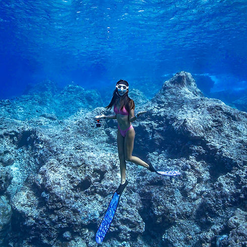 AC1I8279 3_edited.jpg