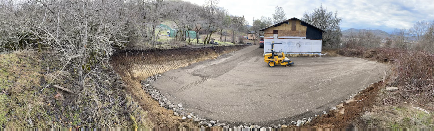 Driveway and parking lot content media