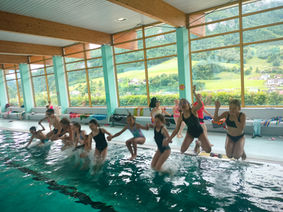 Schwimm-und Projektwoche der 1. Klassen