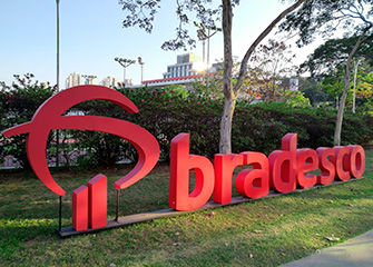 Bradesco tem lucro acima do esperado no 3º tri, apesar de provisões maiores