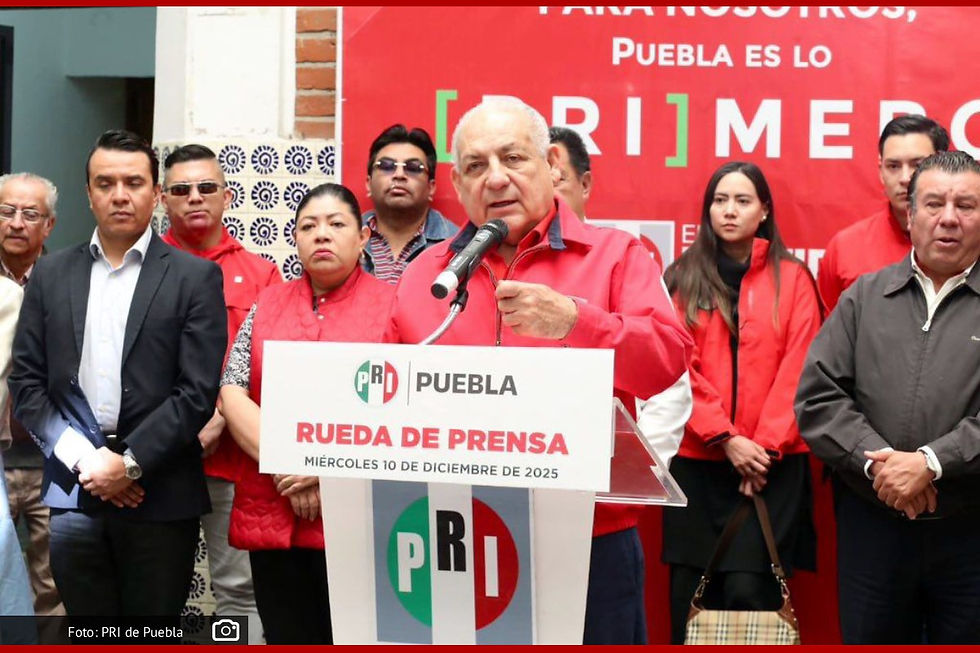 Juan José Castro Justo, presidente del CDE del PRI y Delfina Pozos Vergara,
