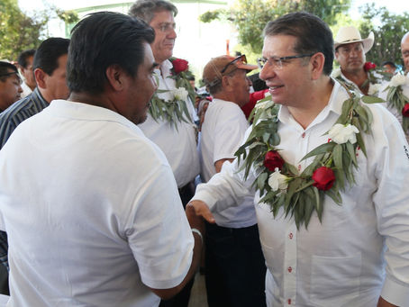 Ofrece Doger sacar del olvido a la Mixteca