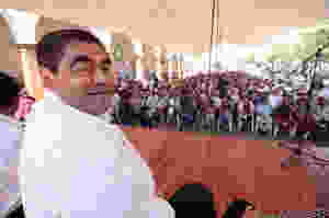 Miguel Barbosa Huerta en Zinacatepec, Puebla.