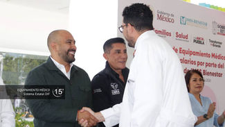 Entrega de Equipo Médico