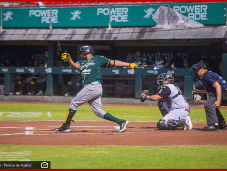 Piratas Vs. Pericos