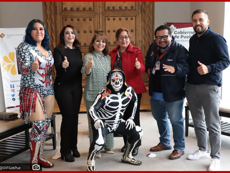 Invita Patronato del Sedif a función “Lucha libre con causa, ayudemos a escuchar”