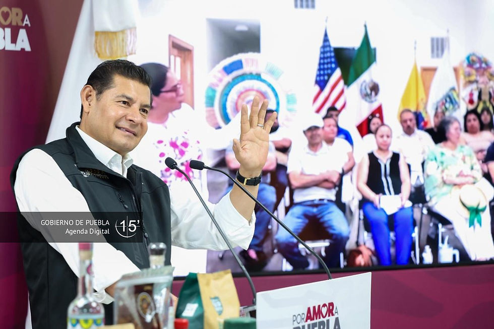 El gobernador anuncia programas productivos y de reunificación familiar.