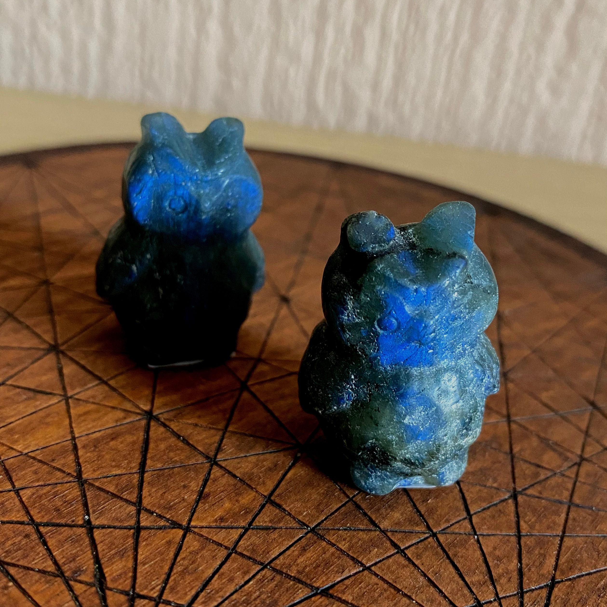 Mini labradorite owl offering 