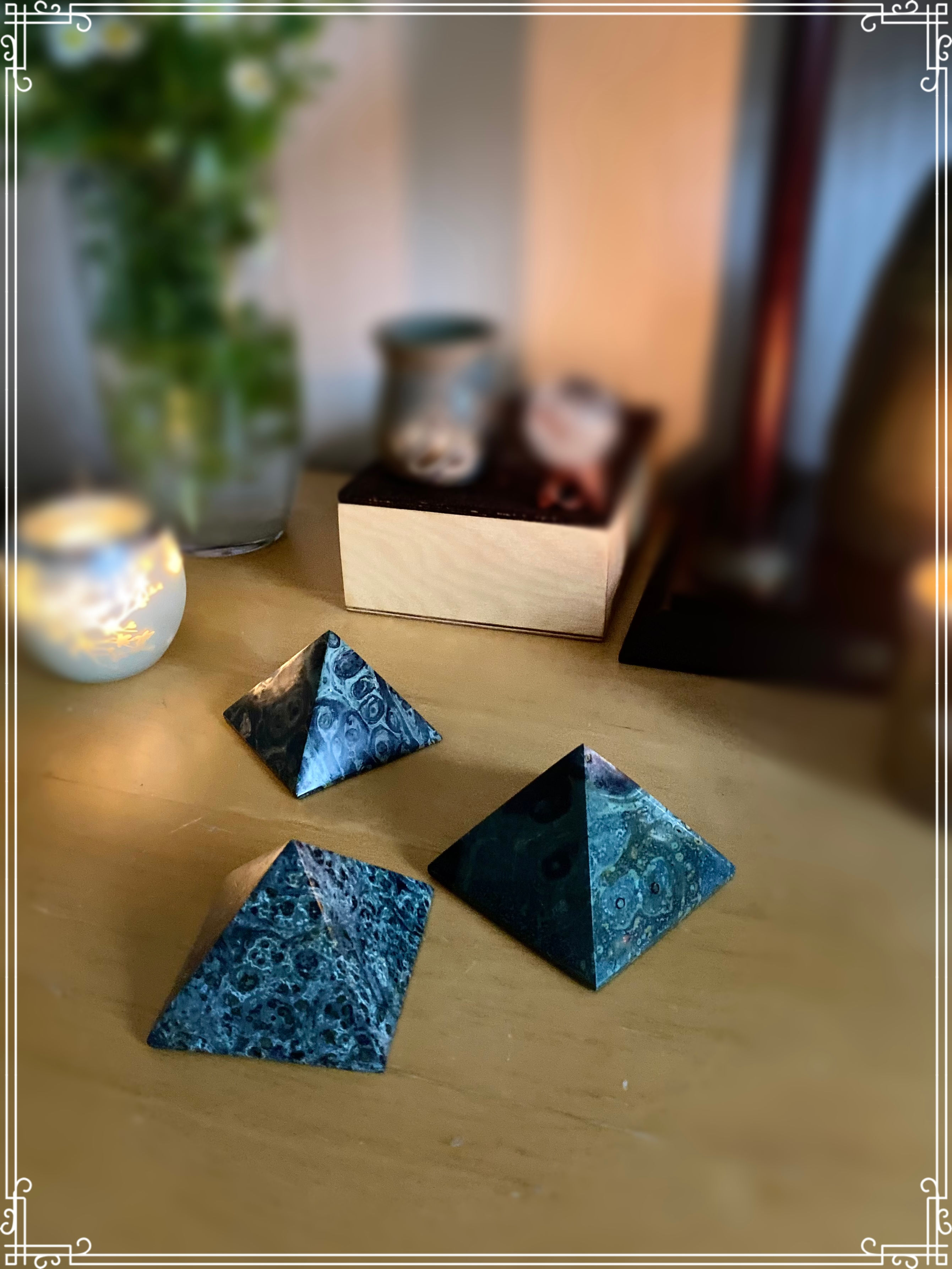 Kambaba Jasper Pyramid