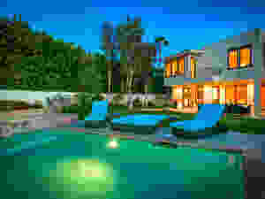 6695FEE4-9329-40D0-AE41-309757779278