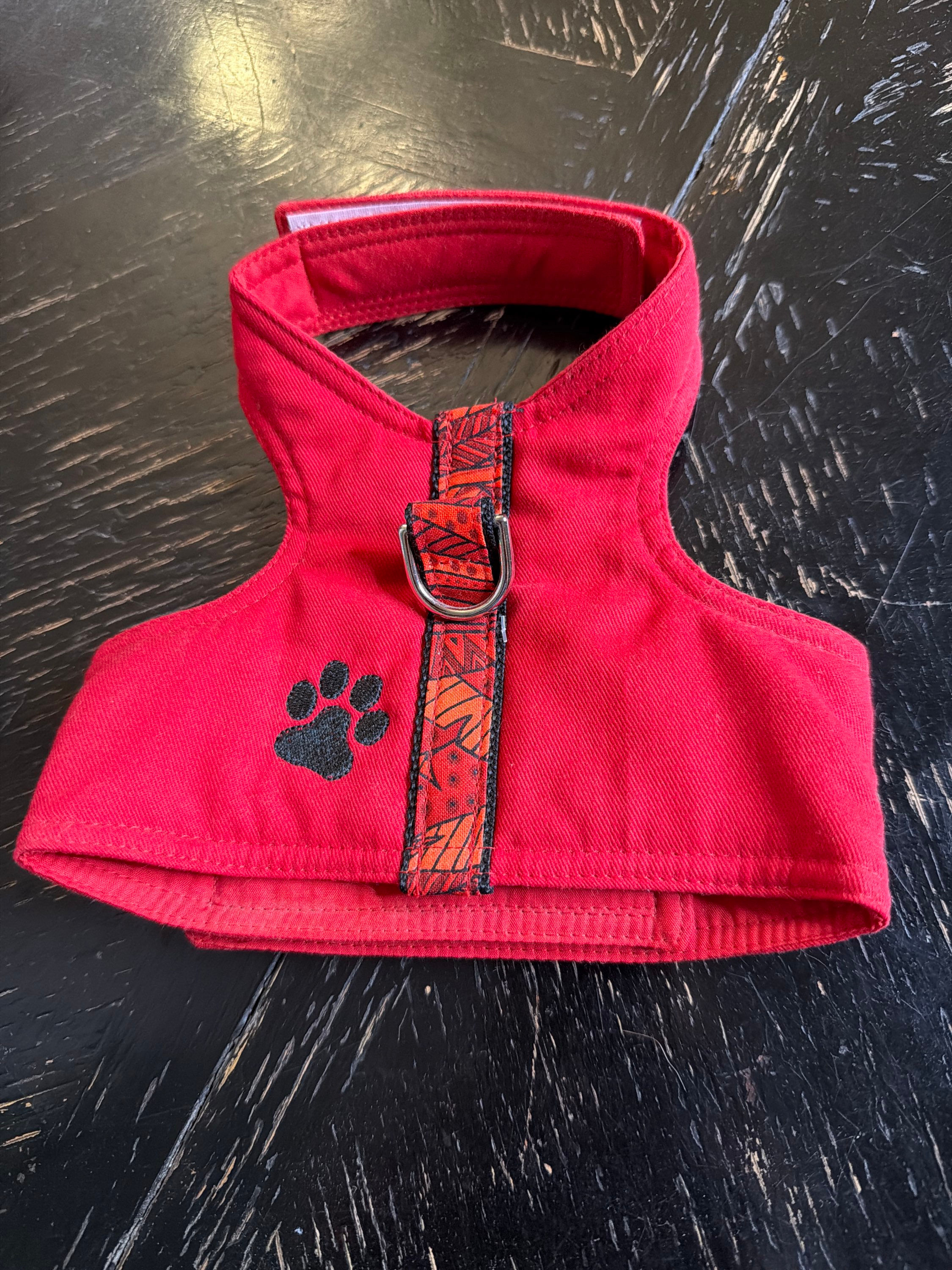 8.5-10.5 xsmall pet dog or cat harness Made by Betty