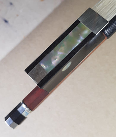 Le violon rouge NZ | Violin shop Auckland | Violin bow for sale | French violin bow for sale Auckland | Professional violin bow for sale Auckland | High quality violin bow for sale Auckland | Europeen Violin bow for sale | Hand made violin bow for sale |
