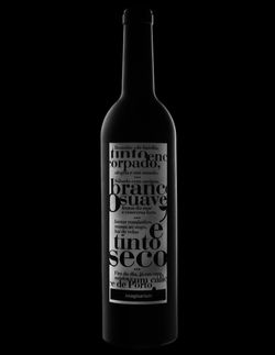 curricular_preto_no_preto_garrafa