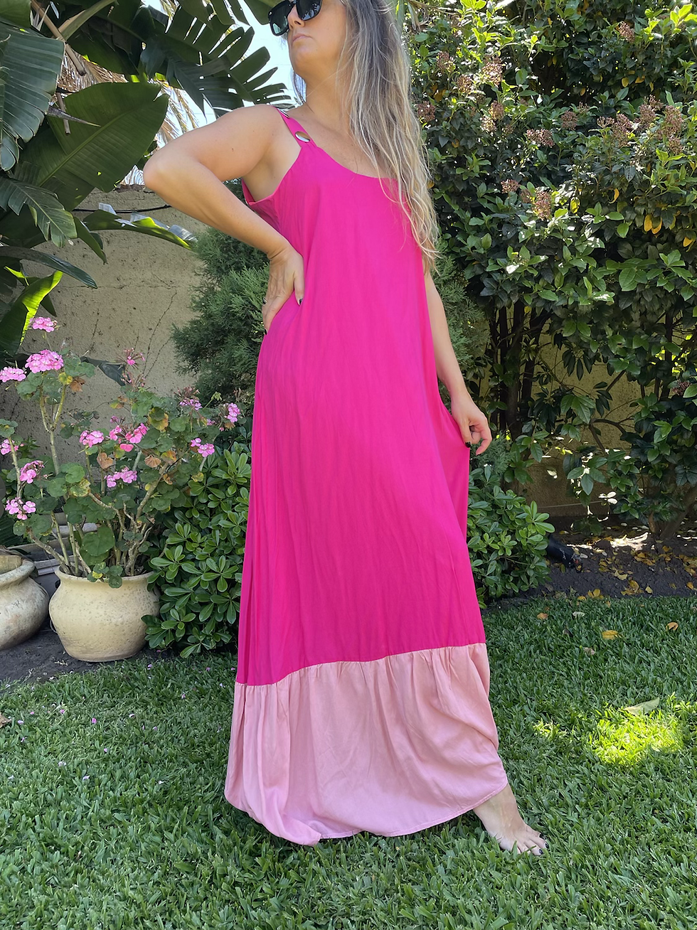 Miniatura: Vestido largo con tachas