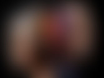 What is the main difference between dementia and Alzheimer's?