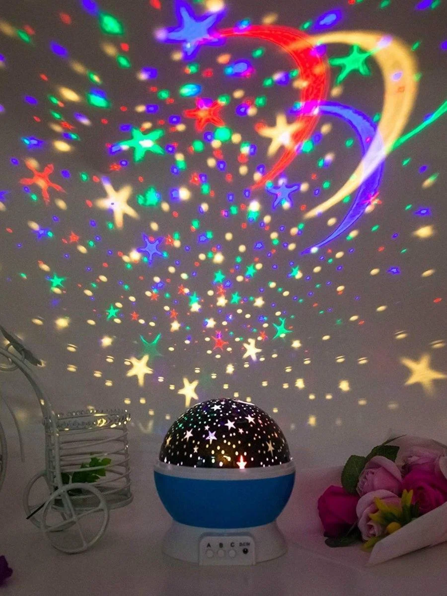 nochnik svetilnik proektor zvezdnogo neba lampa vrashayushayasya optmarket