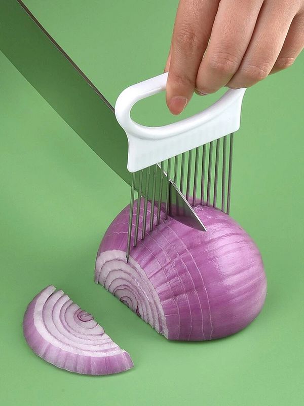 Compact Onion Slicer