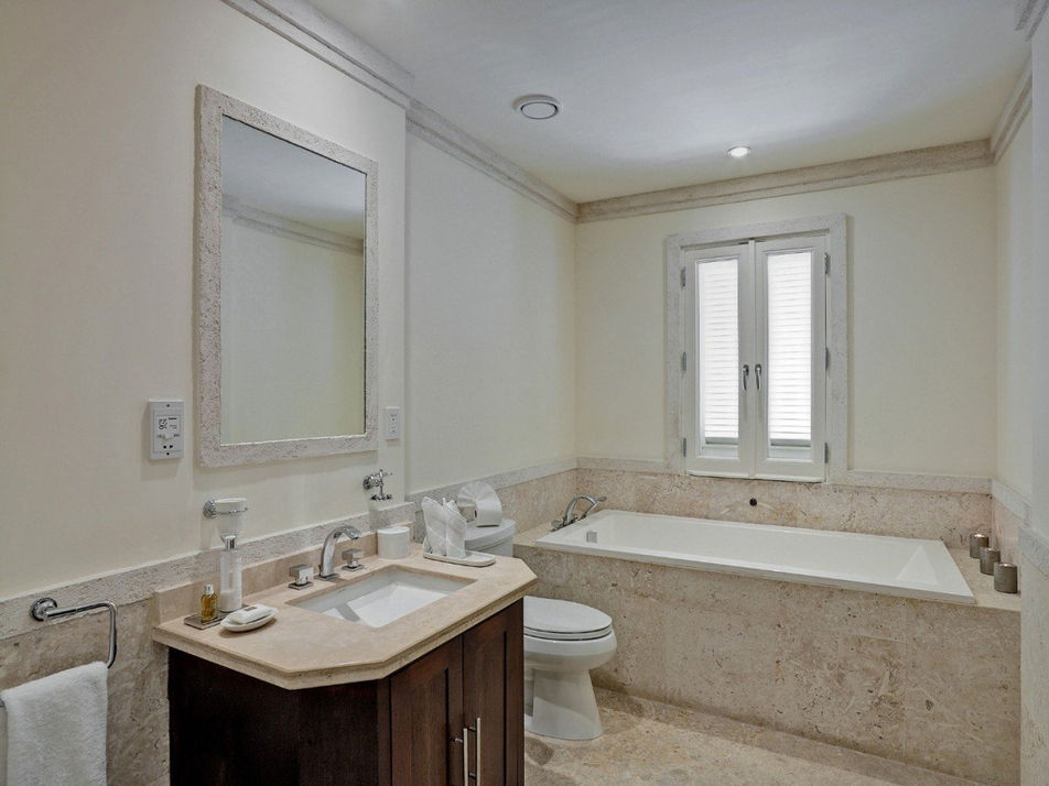 Smugglers Cove 7 - The Penthouse - Our Villa Barbados