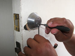locksmith-1947387_960_720