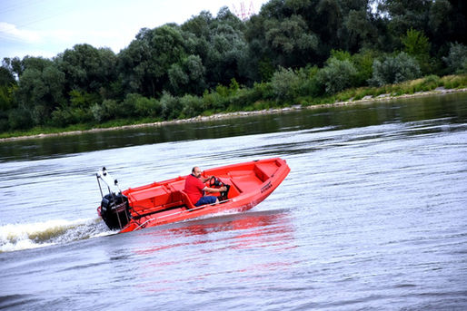 kontra 450 polyethylene boat