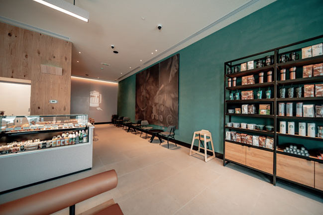 STARBUCKS Slayil Mall4.jpg