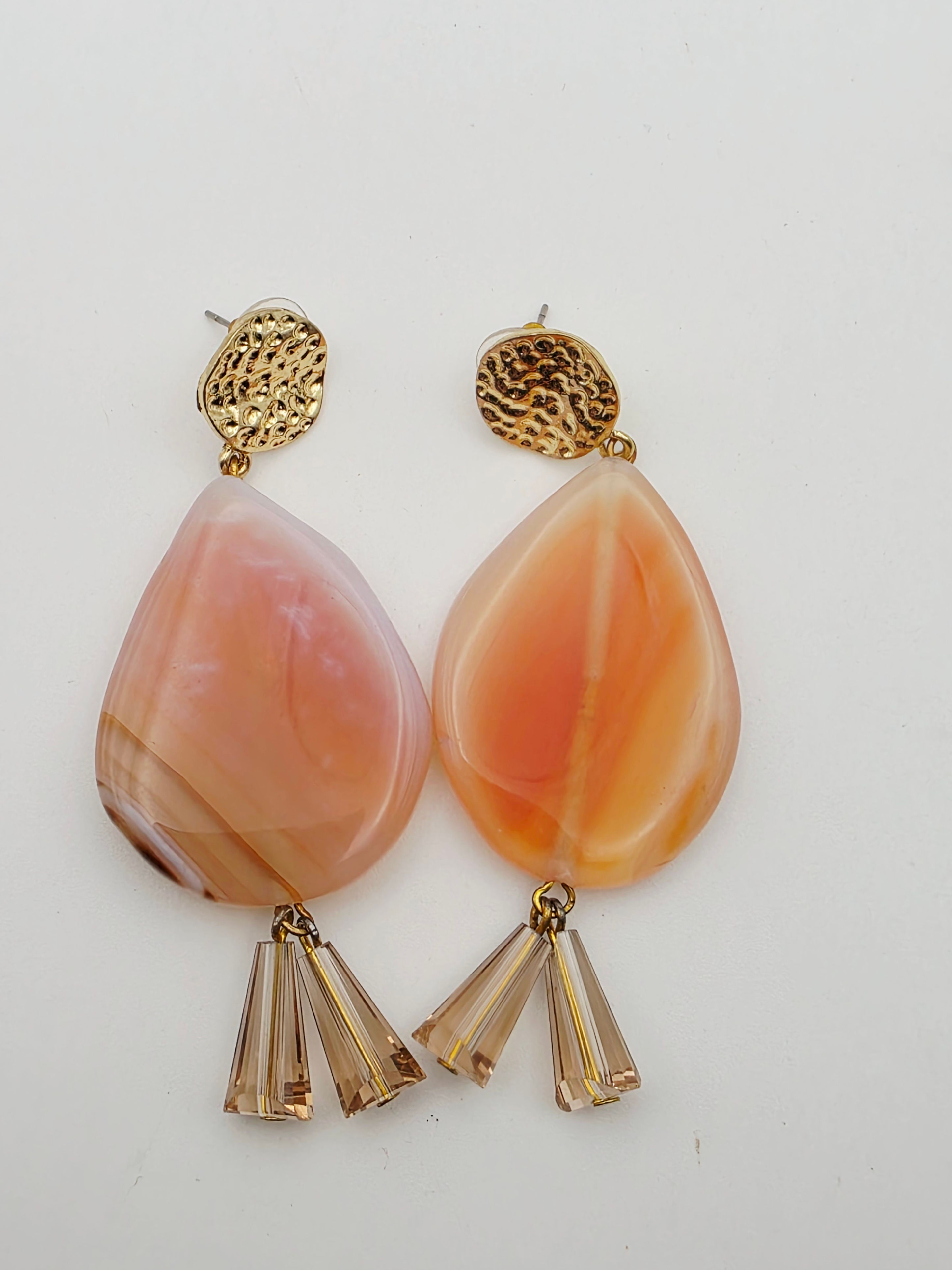 Vintage Peach Agate Drop Earrings Gold Tone Hammered Stud Champagne Crystal 7cm