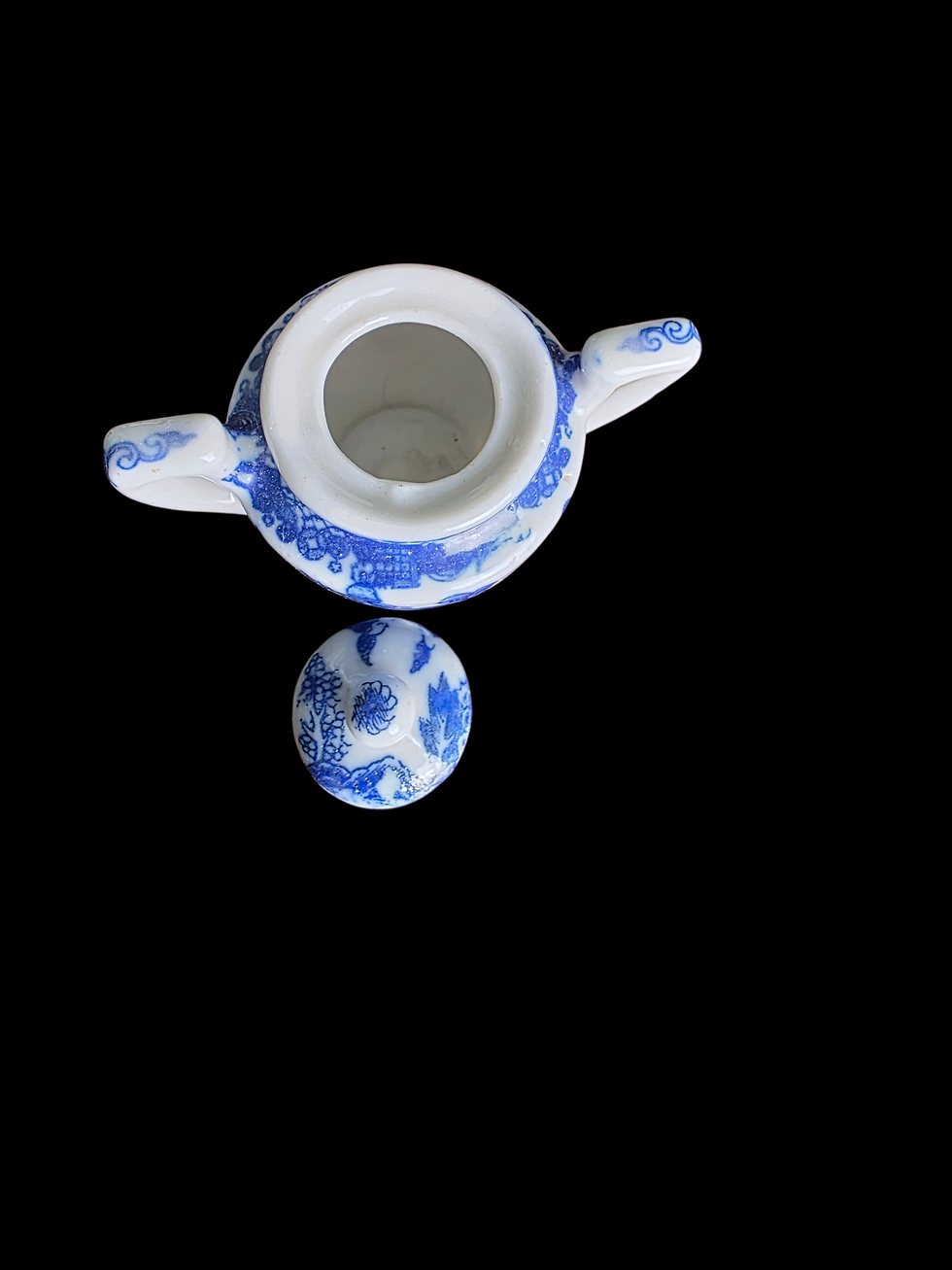 Thumbnail: Vintage Dolls China Tea Set – Blue & White Willow Pattern – Made In Japan – Mini