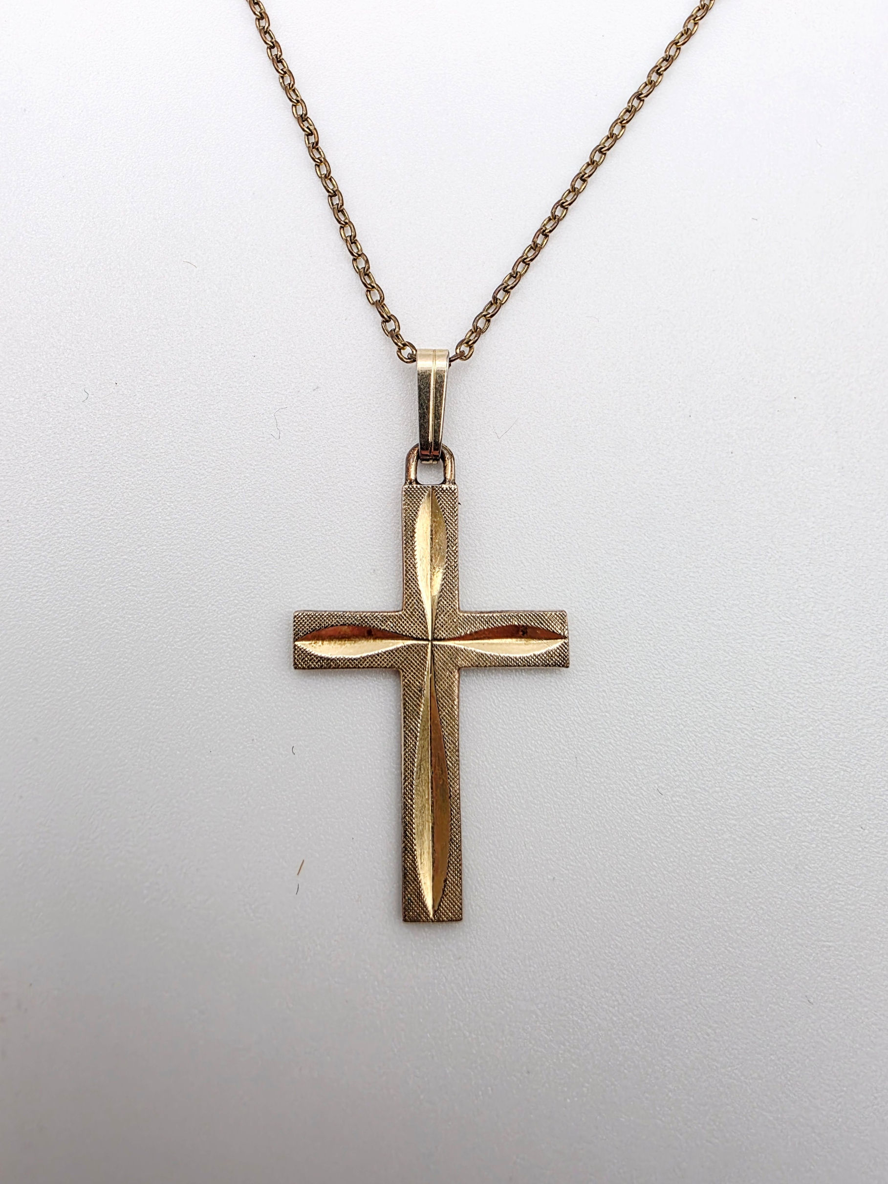 Mid-Century Rolled Gold Cross Pendant Necklace Crucifix C1960s