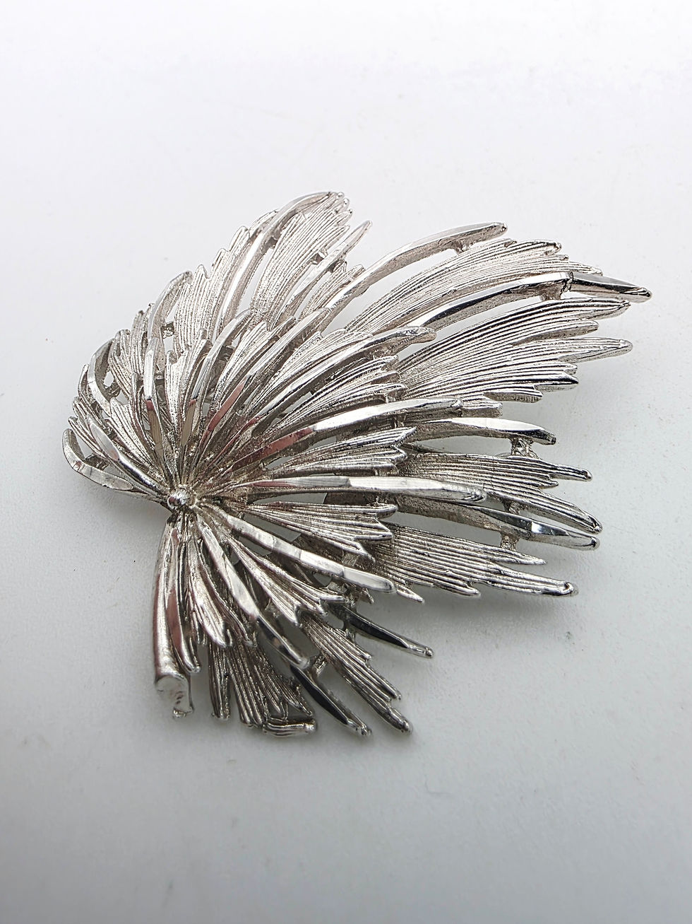 Thumbnail: Vintage Brutalist Silver Tone Fan Brooch Pin 1960s Modernist Statement Jewellery